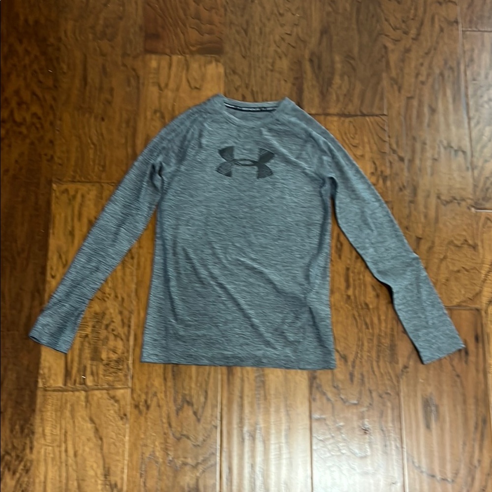 Under Armour Youth Medium Heat Gear Kids Charcoal Long Sleeve Tee